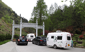 开来拖挂房车竹溪龙王垭踏青之旅——跑市区、高速、山路视频