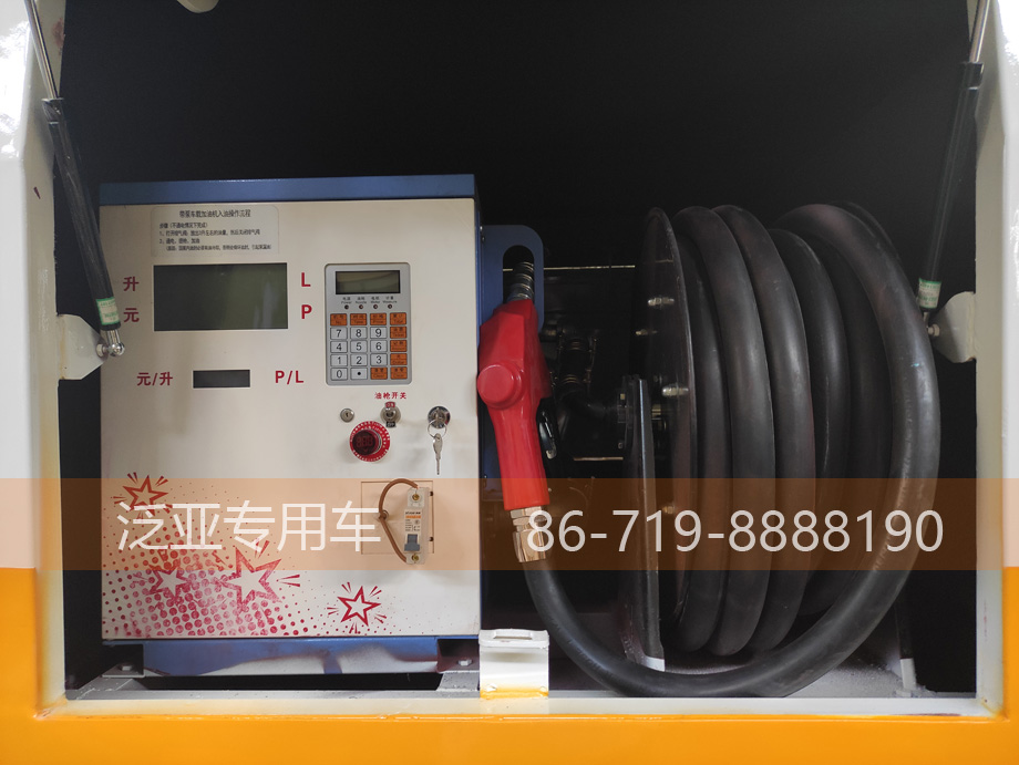 六驱工程车,3立方加运油车,六驱抢险救灾车,电力维修车,六驱罐式运输车,全驱加运油车,六驱工程车底盘,特种车改装,灾区救援车,六驱加运油车,6*6越野工程车,方罐运油车