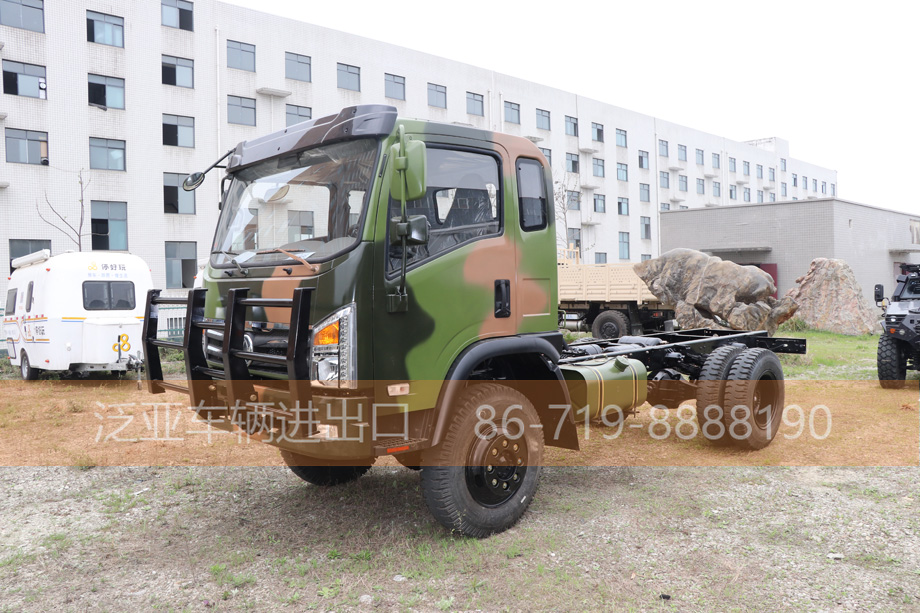 四驱迷彩D912越野车底盘_东风4×4越野车底盘