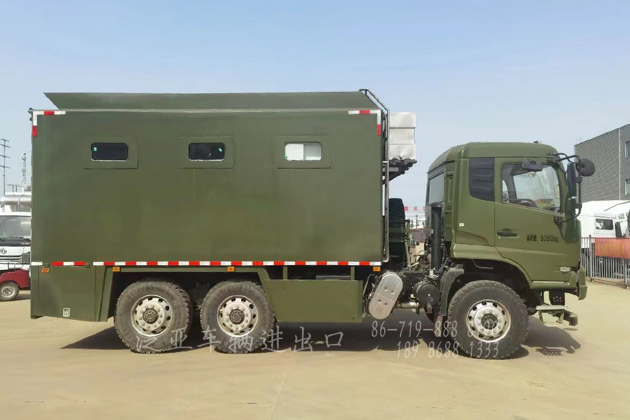 东风天锦炊事车,可供300人就餐