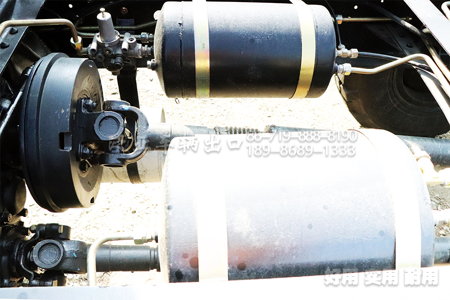 东风240,尖头六驱底盘, eq2802,长头6x6越野卡车,6X6运兵车