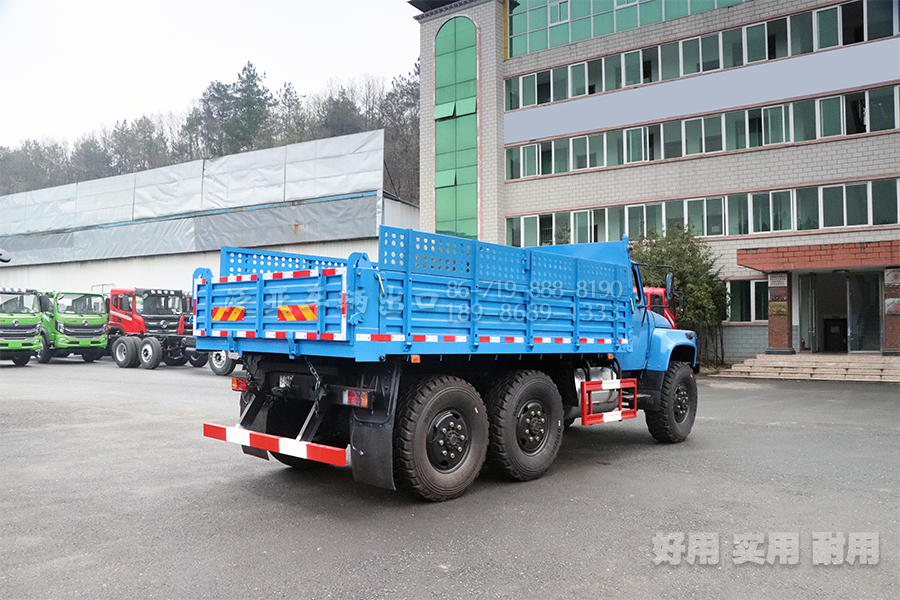 东风六驱自卸车,东风自卸车,东风eq2100,东风245,东风6X6卡车,风六驱卡车,东风六驱运兵车,东风六驱越野车,东风越野专用车,东风6驱