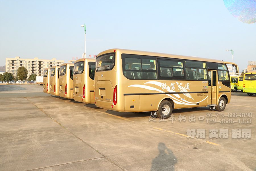 东风越野客车 东风四驱客车,东风13座客车 东风23座载人客车,东风4X4客车.东风运兵客车,东风工程救援客车,东风柴油客车,武警森林客车,东风客车出口,东风客车报价,东风4X4客车销售