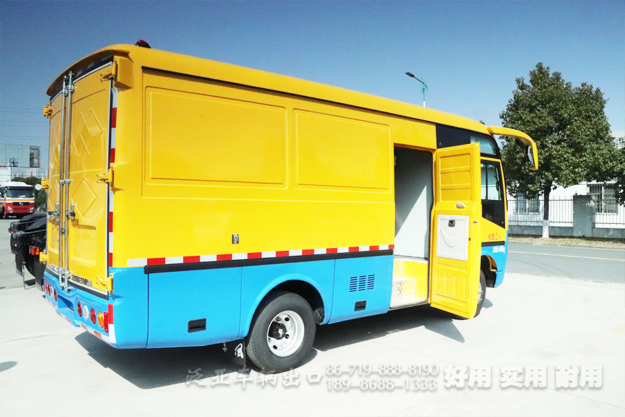 东风越野客车 东风四驱客车,东风13座客车 东风23座载人客车,东风4X4客车.东风运兵客车,东风工程救援客车,东风柴油客车,武警森林客车,东风客车出口,东风客车报价,东风4X4客车销售