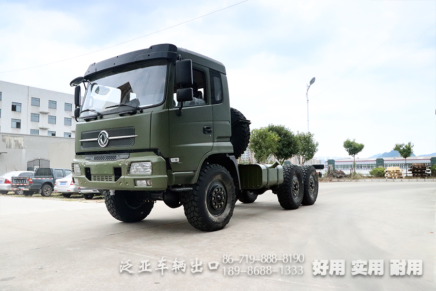 东风平头6*6越野底盘 可改装5米上装 后双桥出口车底盘