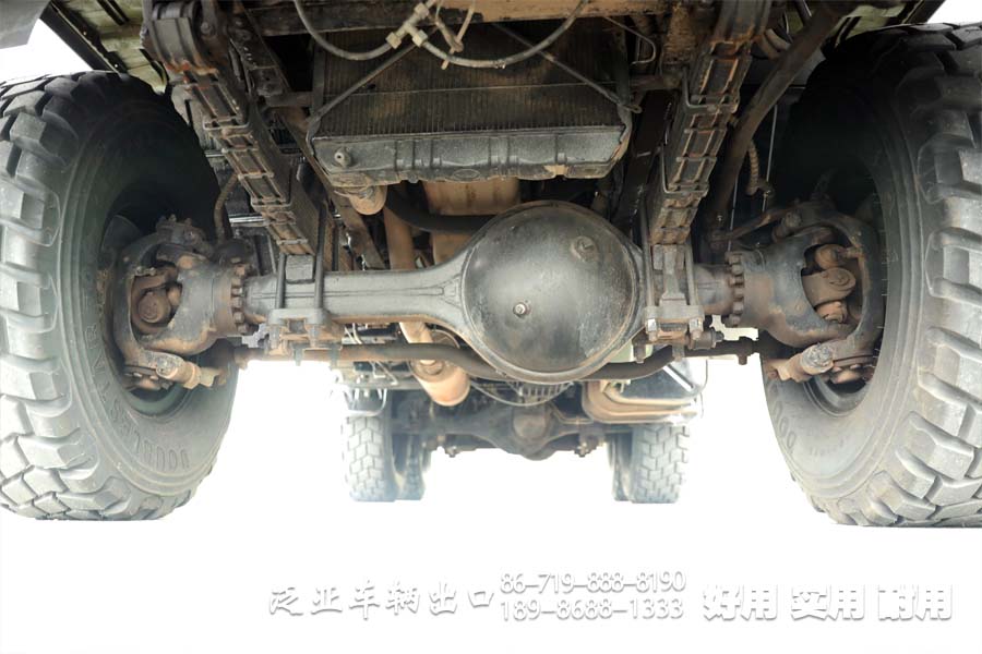 东风六驱越野卡车， 后援保障车，维修保障车，EQ2102,六驱越野车，东风六驱