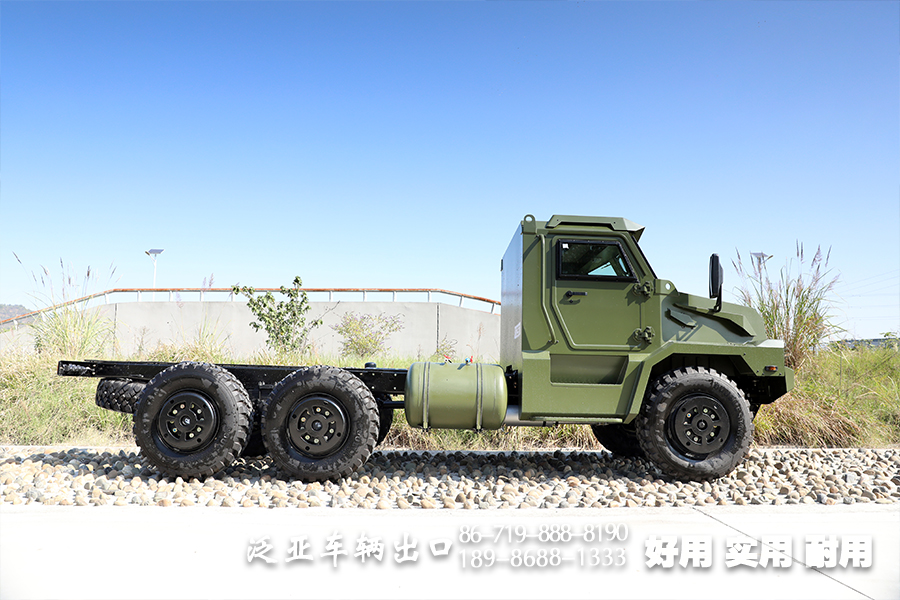 六驱卡车,六驱越野底盘,装甲车底盘,6X6防护型越野底盘,定制款底盘,防护型底盘,卡车底盘改装,载货卡车底盘