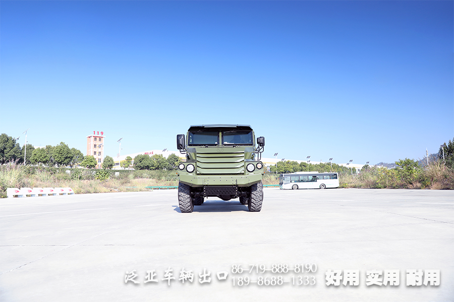 六驱卡车,六驱越野底盘,装甲车底盘,6X6防护型越野底盘,定制款底盘,防护型底盘,卡车底盘改装,载货卡车底盘