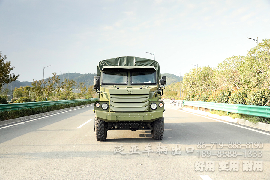 六驱装甲车,越野运兵车,防护型装甲车,防弹越野车,长头运兵车,国际维和车,部队训练指挥车,越野专用车,定制化出口车改装