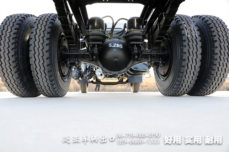 压缩式垃圾车,9立方垃圾车,东风环卫车,垃圾车厂家,垃圾车销售,4*2垃圾车