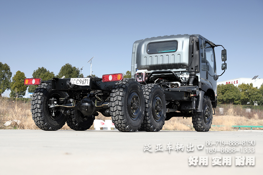 6*6卡车底盘,大马力底盘改装,越野底盘改装,舒适的卡车,驾乘感舒适,平头卡车底盘,山猫越野车