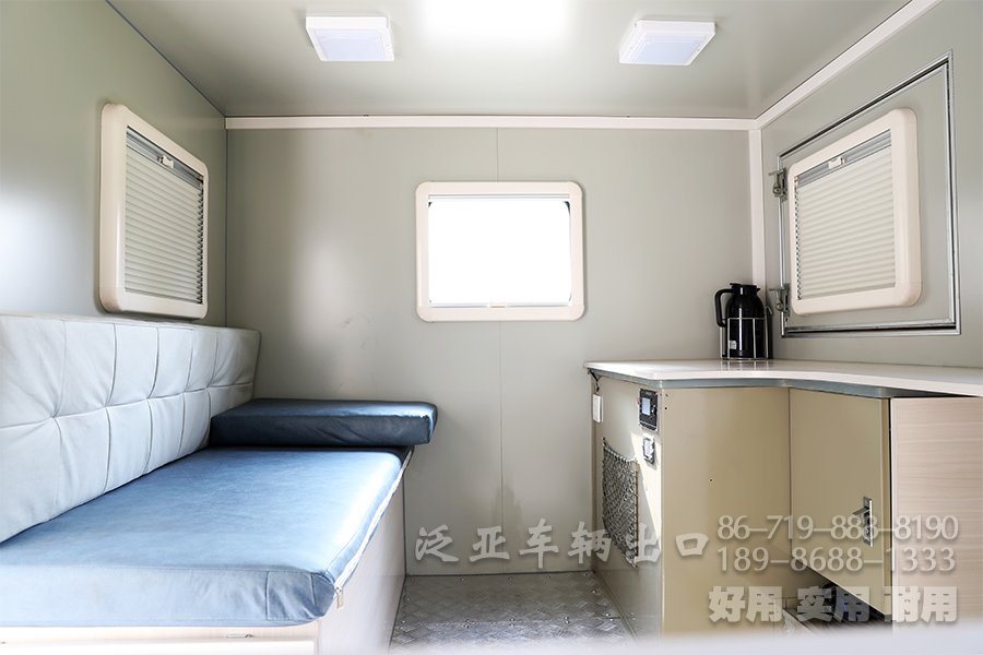 依维柯2046,越野型旅居房车,移动办公车,房车定制改装,户外办公室