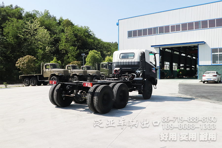 湖北越野专用车官网,湖北越野专用车有限公司官网,越野卡车定制,东风四驱六驱,东风军车改装,越野运兵车,森林消防车,四驱六驱越野车底盘,越野客车,越野卡车,专用车改装,工厂直销专用车、轻型越野卡车底盘、六驱卡车