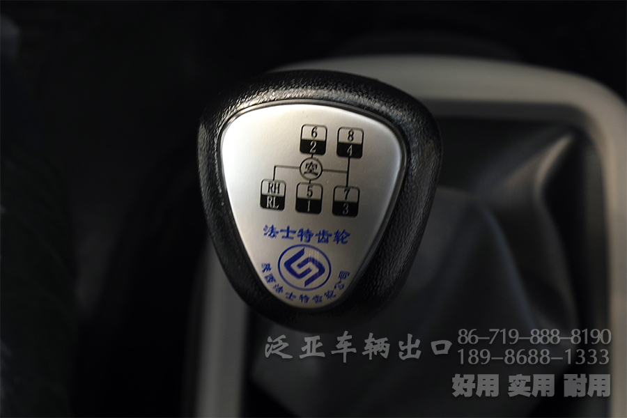 四驱越野底盘、四驱底盘改装、垃圾运输车、14立方垃圾车、轻卡环卫车、多功能垃圾车、4x2垃圾车