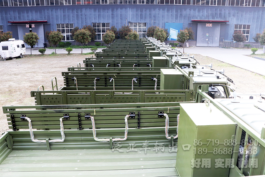 东风EQ2082、越野车、东风EQ240、湖北越野专用车官网,湖北越野专用车有限公司官网,越野卡车定制,东风四驱六驱,东风军车改装,越野运兵车,森林消防车,四驱六驱越野车底盘,越野客车,越野卡车,专用车改装,工厂直销专用车、轻型越野卡车底盘、六驱卡车