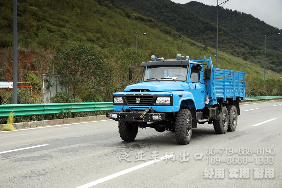 东风EQ2082、越野车、东风EQ240、湖北越野专用车官网,湖北越野专用车有限公司官网,越野卡车定制,东风四驱六驱,东风军车改装,越野运兵车,森林消防车,四驱六驱越野车底盘,越野客车,越野卡车,专用车改装,工厂直销专用车、轻型越野卡车底盘、六驱卡车