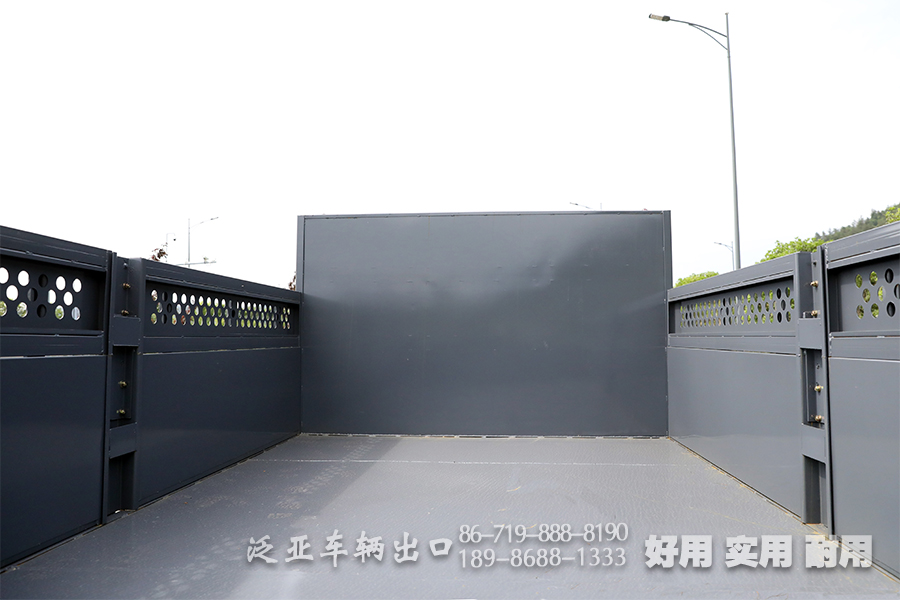 5吨自卸货车,6*6越野自卸汽车,东风山猫,自卸卡车出口,六驱轻型卡车,新款自卸