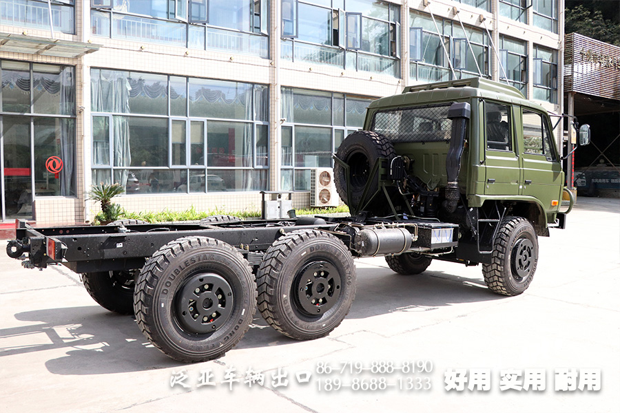 东风EQ2102NJ底盘,EQ2102NJ底盘,东风6*6底盘,6*6平头底盘,专用车底盘改装,六驱153双排底盘,双排军车底盘,153底盘,专用车底盘