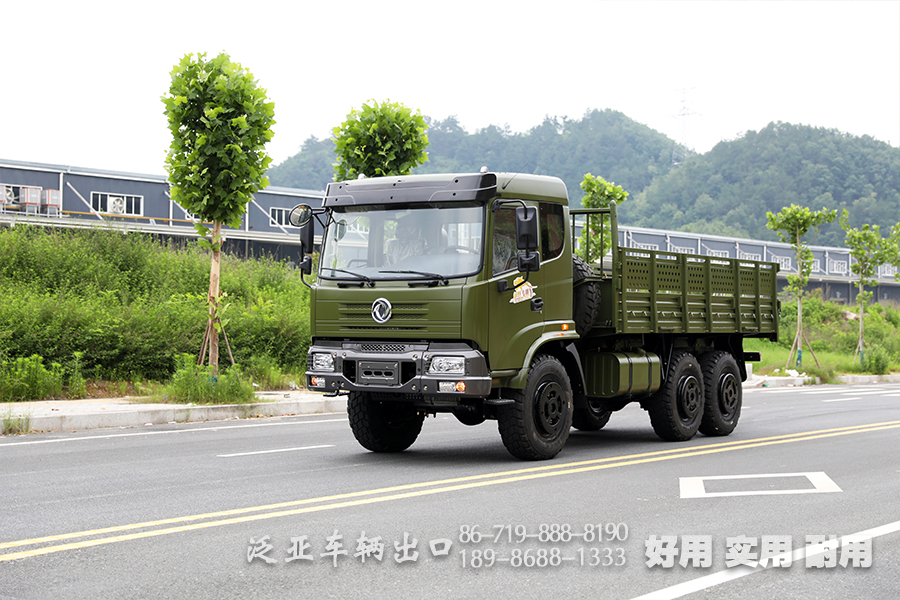 6×6越野专用卡车厂家_升级款东风六驱EQ2102载货车_190马力平头货车定制