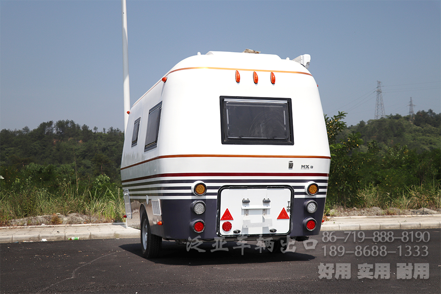 牵引车、拖挂房车、开来式拖挂房车、开来拖挂房车