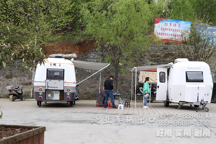 牵引车、拖挂房车、开来式拖挂房车、开来拖挂房车