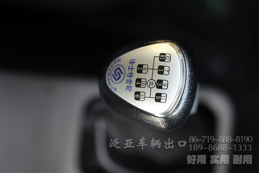 东风六驱340马力越野运输车，340马力重型商用车出口、大载荷越野运输车