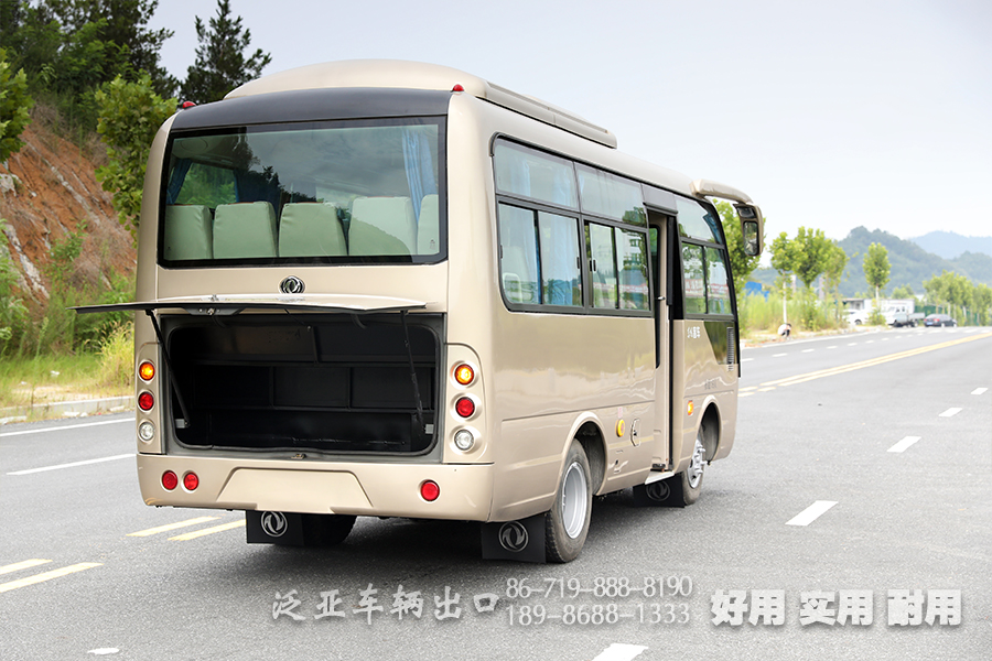 19座公交车,19座乡村巴士,农巴村巴,单桥中巴车,6米中型客车,出口型巴士