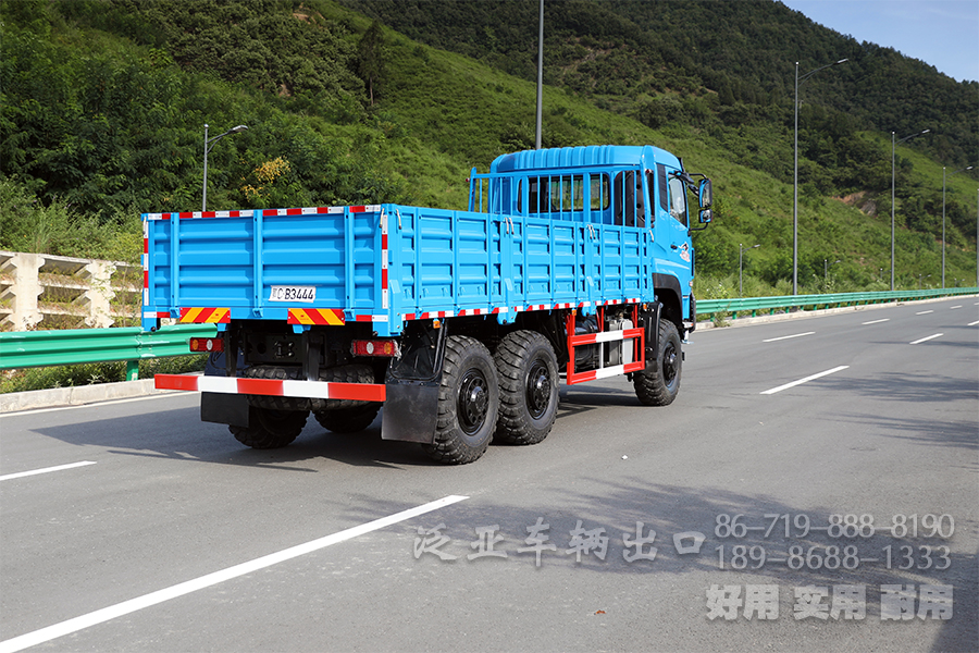 东风六驱，340马力卡车，六驱出口卡车，6*6货运卡车，长途货车，刹车降温水箱，6*6货运卡车
