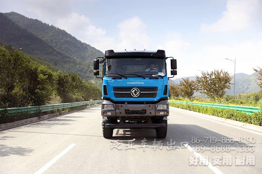 6×6重卡，6×6三桥车，三桥货运卡车，东风全驱，340马力重载卡车，5.5米长途货车