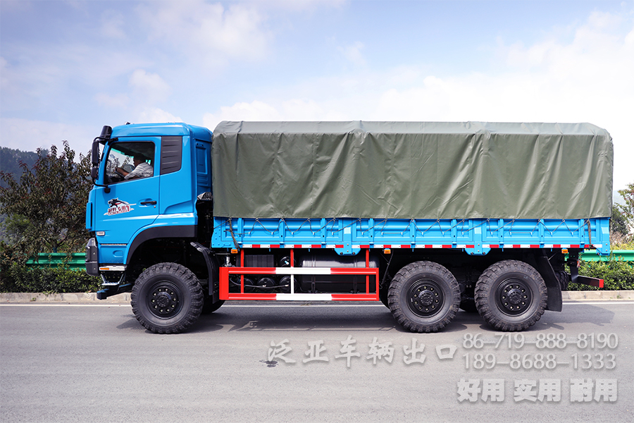 6×6重卡，6×6三桥车，三桥货运卡车，东风全驱，340马力重载卡车，5.5米长途货车