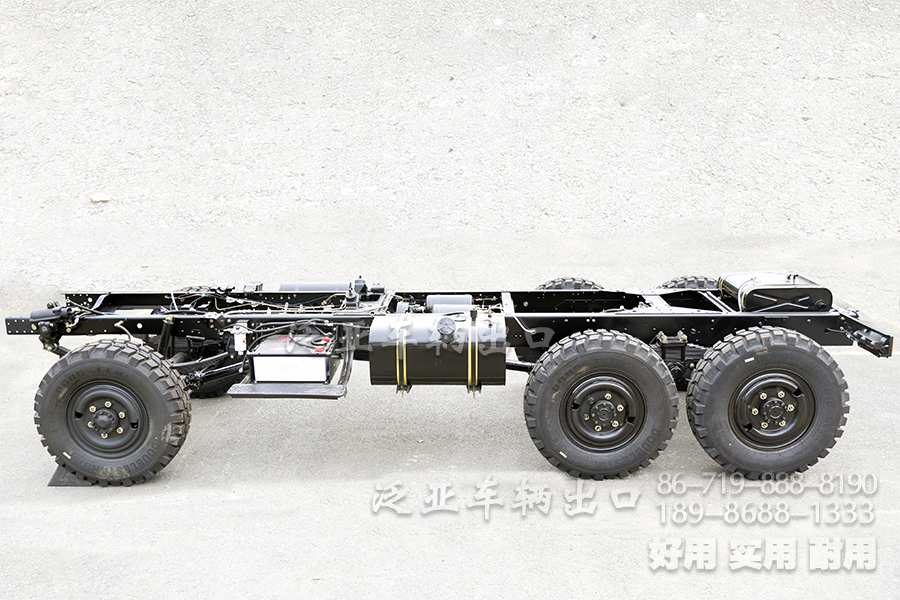 EQ2082底盘,东风EQ240,六驱尖头底盘,四类底盘