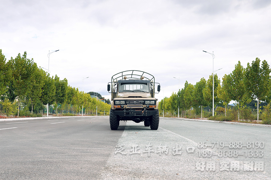 东风4x4,东风尖头卡车,东风越野卡车,东风四驱,EQ240,尖头驾驶室,东风四驱改装,定制化卡车出口,全驱卡车厂家