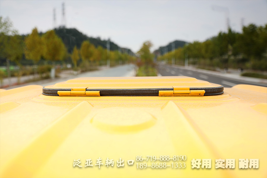 东风6X6,EQ2082,EQ240,6X6长头卡车,双玻璃柴油卡车,四吨民用卡车,尖头越野运兵车,25Y