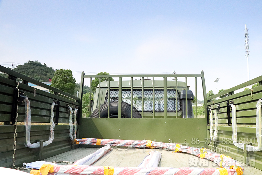 东风四驱越野卡车,东风153越野车,EQ2070G载货汽车,东风军车,越野专用车