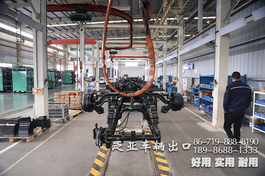 东风六驱、越野专用车、越野加油车、六驱加油车、六驱越野车、东风专用车