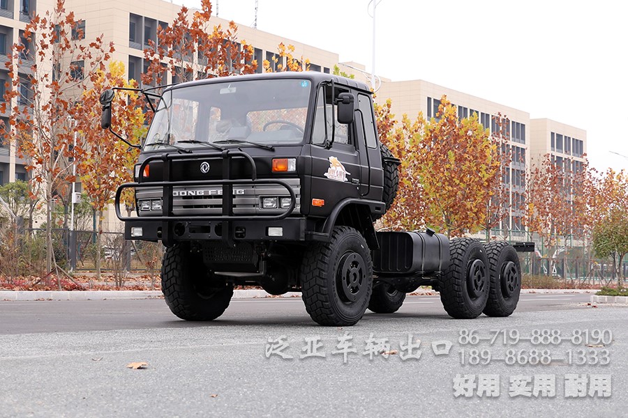 东风六驱黑色EQ2102N排半驾驶室越野车型、东风6x6越野专用车、东风153驾驶室越野卡车底盘