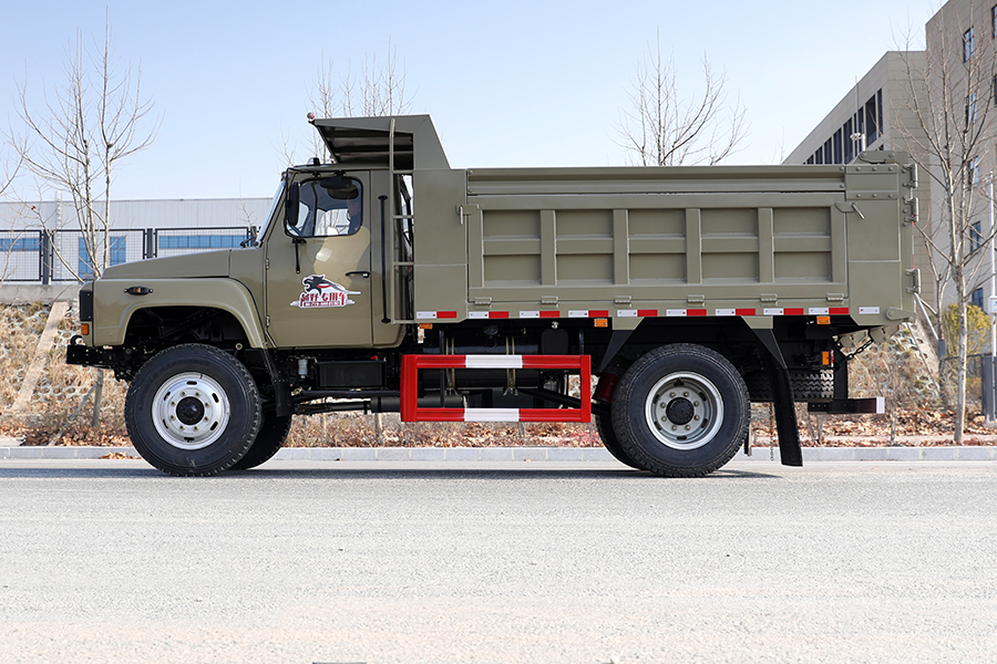 东风四驱，东风4x4，东风四驱尖头大玻璃越野卡车底盘，东风四驱底盘出口，东风底盘出口厂家