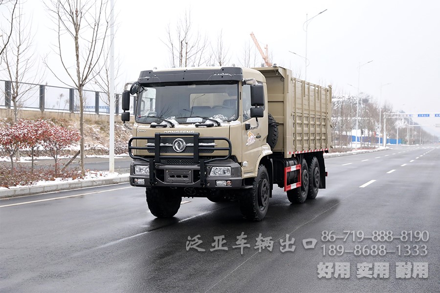 东风舵灰色平头驾驶室六驱6x6越野卡车_东风210马力手动8档越野货车_东风大承载力越野载货卡车