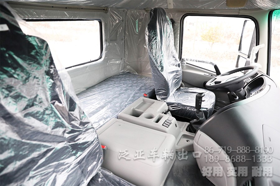 东风底盘改装,八驱底盘,东风450马力底盘,东风八驱,大马力越野底盘,450马力底盘,后八轮越野底盘,全驱可改装型底盘