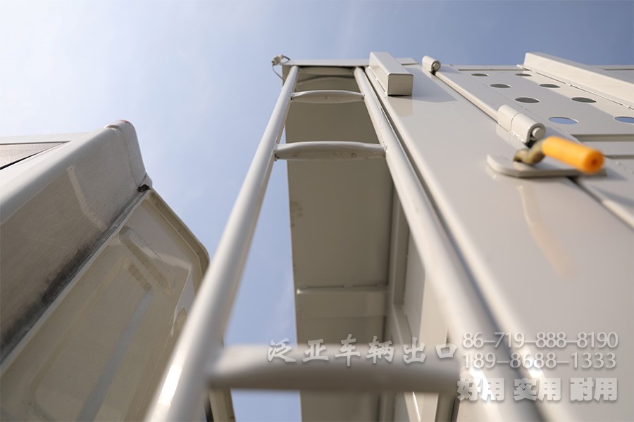 东风13吨自卸车，四驱自卸卡车，4x4自卸车，货箱加高型自卸车，越野自卸卡车，两桥矿用自卸车，自卸车出口，自卸车销售