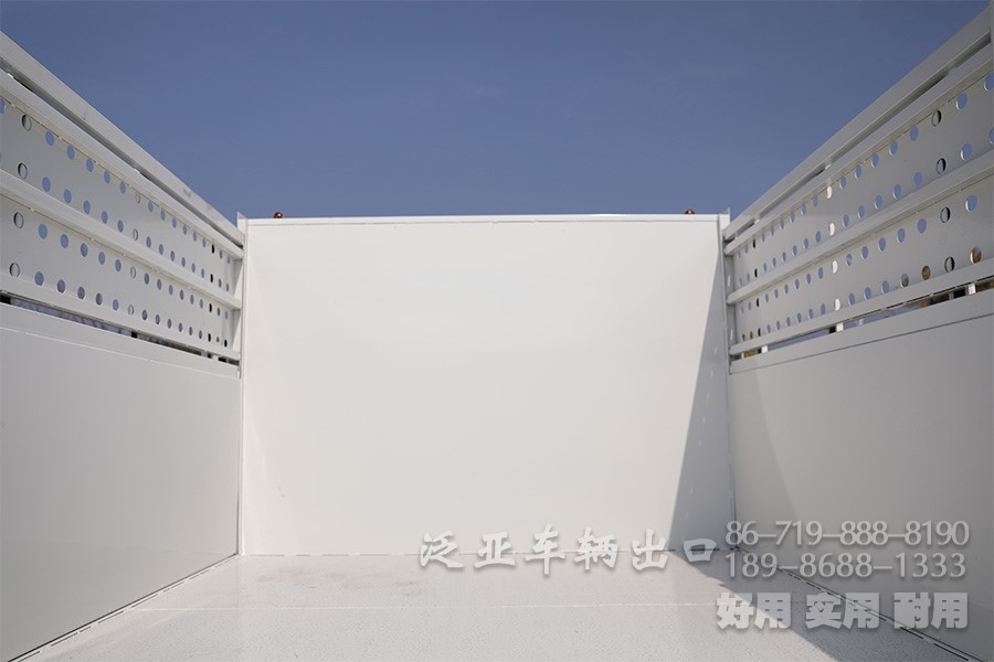 东风13吨自卸车，四驱自卸卡车，4x4自卸车，货箱加高型自卸车，越野自卸卡车，两桥矿用自卸车，自卸车出口，自卸车销售