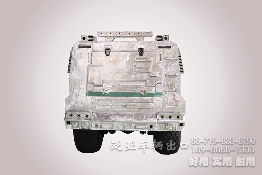 沙漠车、装甲车、自动挡、6×6、大脚怪、越野冲浪车